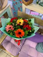 Букет цветов из:  Герберы, Хризантемы и Альстромерии #REPLACE_PRED# Старокучергановке