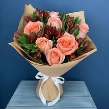 Букет цветов из:  Розы и Альстромерии в Старокучергановке
