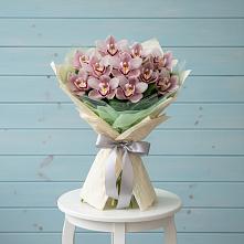 Букет цветов из:  Орхидеи и Розы в Старокучергановке