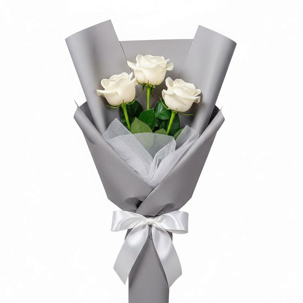 Букет 3 белые розы в Старокучергановке