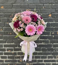 Букет цветов из:  Герберы и Хризантемы в Старокучергановке