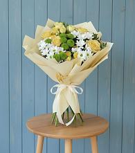 Букет цветов из:  Хризантемы и Розы в Старокучергановке