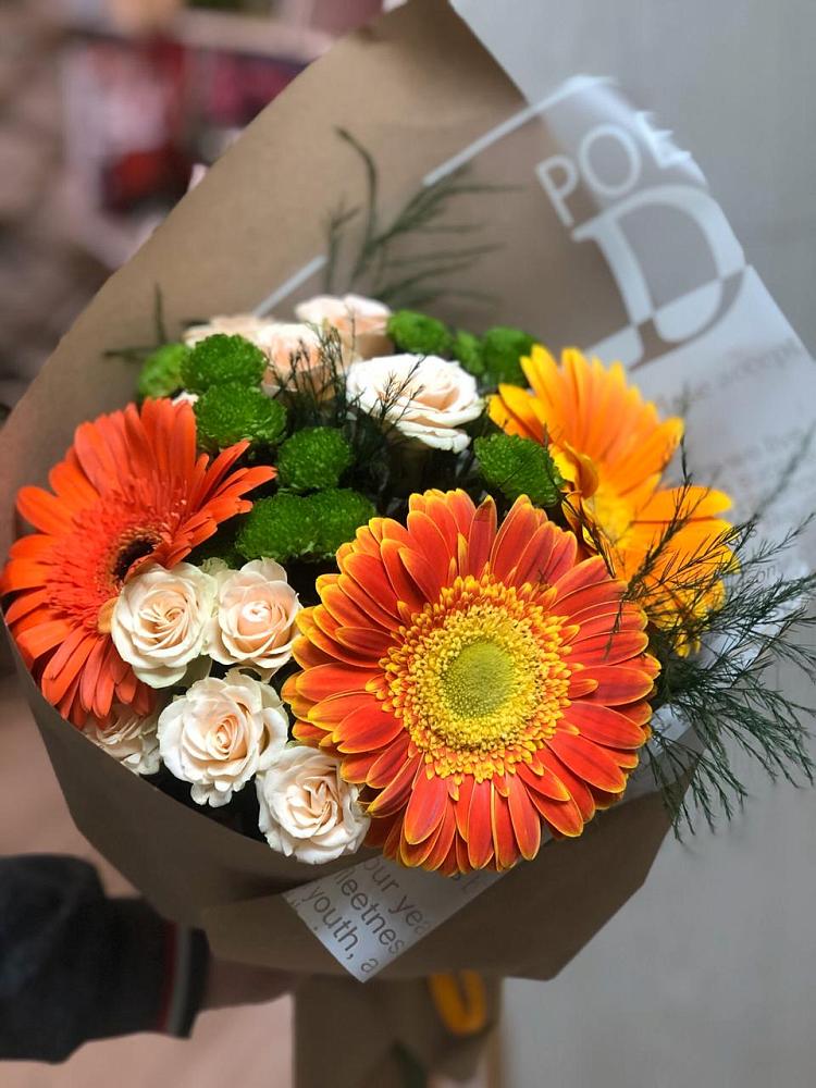 Букет цветов из: Герберы, Хризантемы и Розы в Старокучергановке