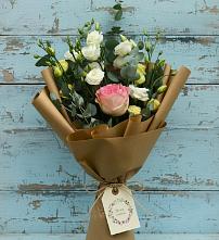 Букет цветов из:  Розы и Лизиантусы #REPLACE_PRED# Старокучергановке